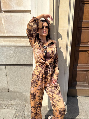 MOCHA DE LUXE SET – cămașă și pantaloni cu pietre aplicate
