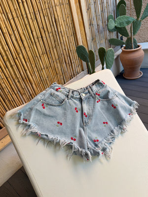 CHERRY DENIM Shorts