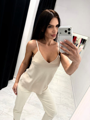 TRICOU SATINAT cu decolteu în V 