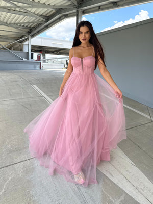 PINK FANTASY – Rochie vaporoasă din tul cu corset