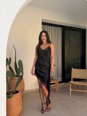 DONNA LACE – Rochie Satinată cu Dantelă