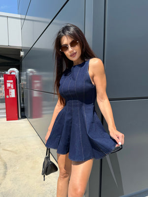 CITY GIRL – Rochie cu fustă amplă