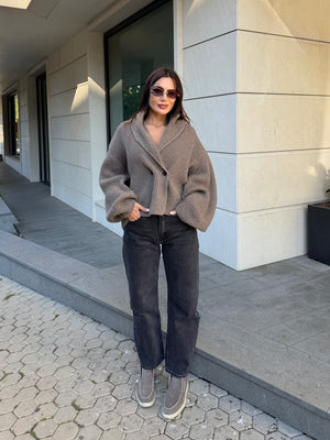 OVERSIZE CARDIGAN – knitted cardigan with lapels