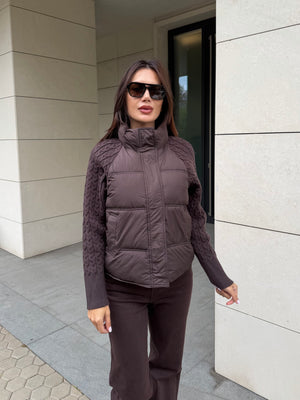 KNIT SLEEVE PUFFER JACKET – quilted jacket with knitted sleeves