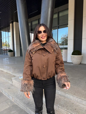 FUR TRIM JACKET – geacă scurtă cu detalii pufoase