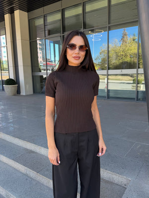 TEXTURED KNIT TOP – bluză tricotată cu guler înalt